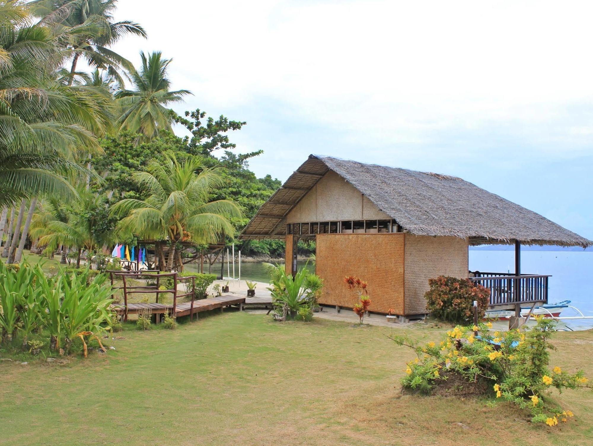 Blue Cove Tropical Island Resort 圣维森特 外观 照片